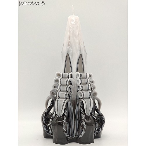 Ručně vyřezávaná svíčka 18 cm