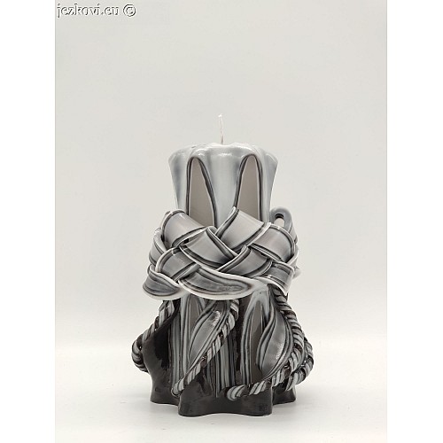 Ručně vyřezávaná svíčka 13 cm