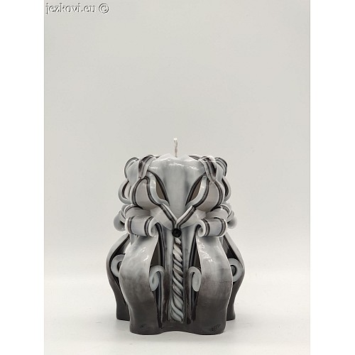 Ručně vyřezávaná svíčka 10 cm