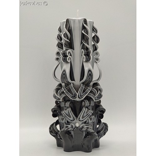 Ručně vyřezávaná svíčka 20 cm