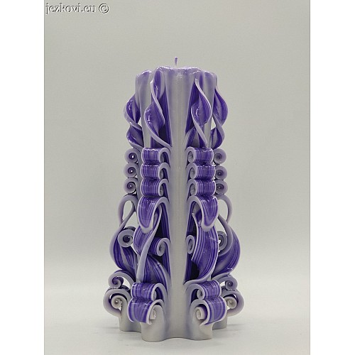 Ručně vyřezávaná svíčka 17 cm