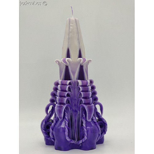 Ručně vyřezávaná svíčka 18 cm