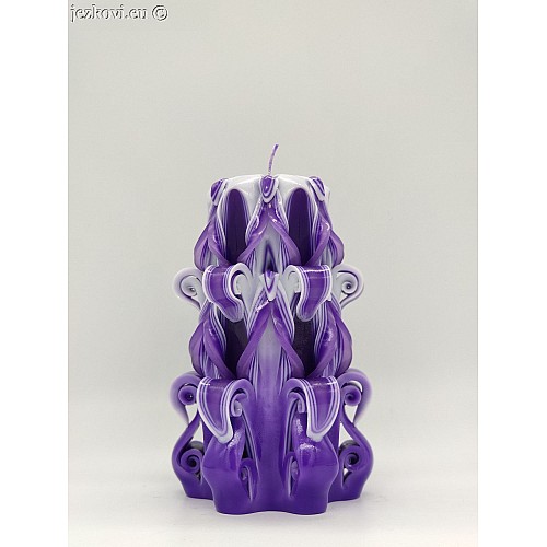 Ručně vyřezávaná svíčka 13 cm