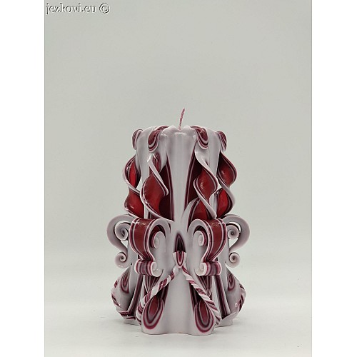 Ručně vyřezávaná svíčka 13 cm