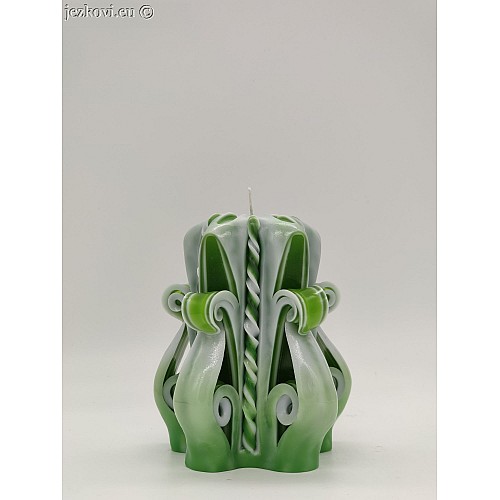 Ručně vyřezávaná svíčka 10 cm