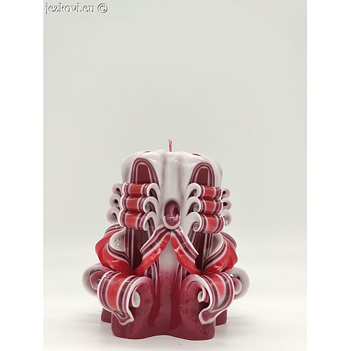 Ručně vyřezávaná svíčka 10 cm