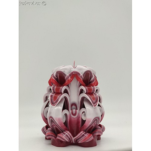 Ručně vyřezávaná svíčka 10 cm