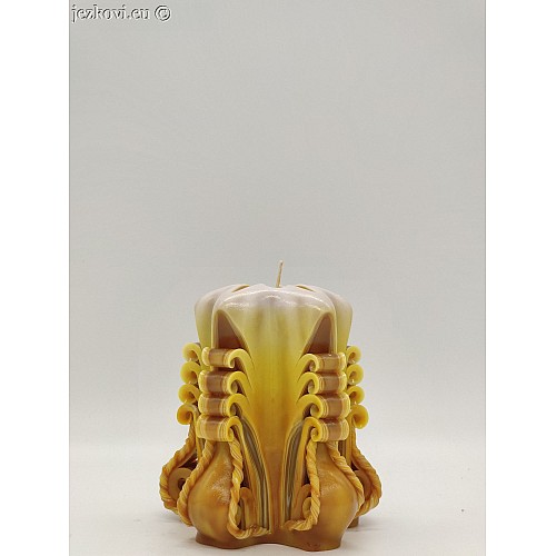 Ručně vyřezávaná svíčka 10 cm