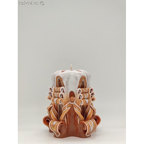 Ručně vyřezávaná svíčka 10 cm