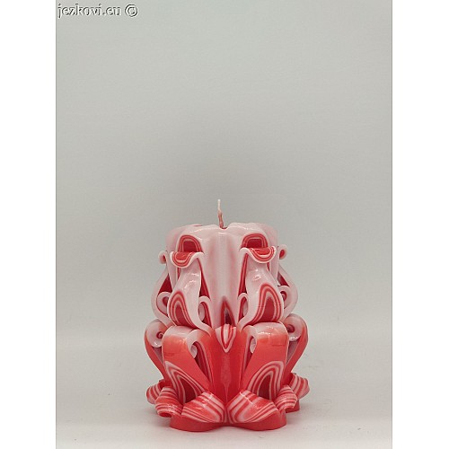 Ručně vyřezávaná svíčka 10 cm