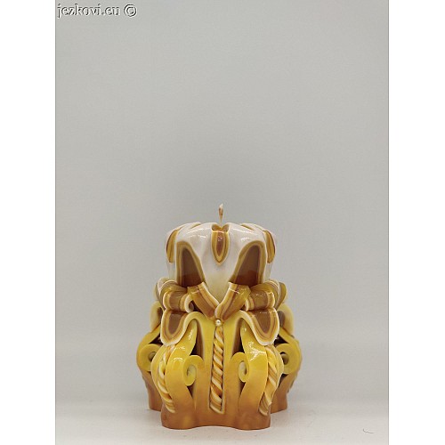 Ručně vyřezávaná svíčka 10 cm