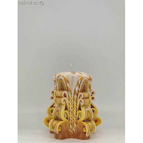 Ručně vyřezávaná svíčka 10 cm