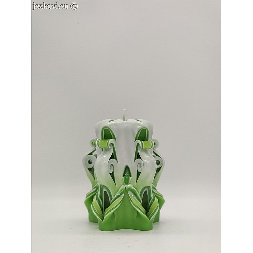 Ručně vyřezávaná svíčka 10 cm