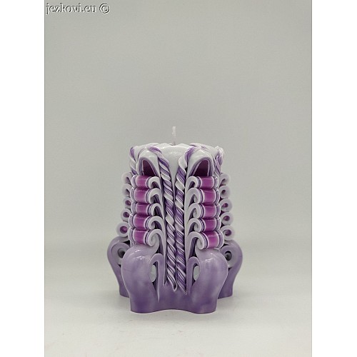 Ručně vyřezávaná svíčka 10 cm