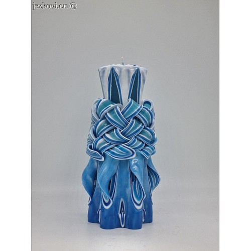 Ručně vyřezávaná svíčka 17 cm Ručně vyřezávaná svíčka 17 cm