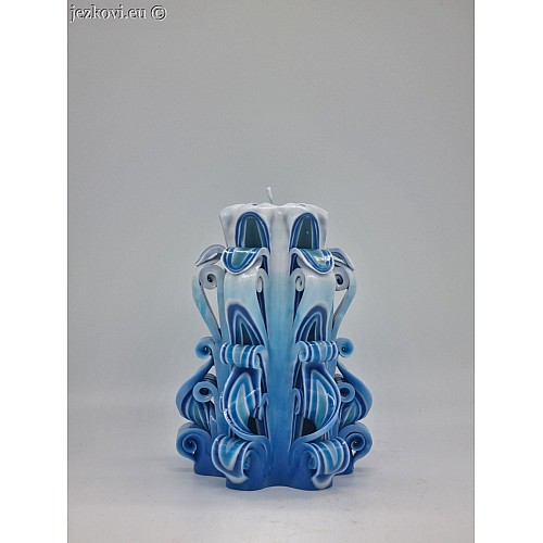 Ručně vyřezávaná svíčka 13 cm