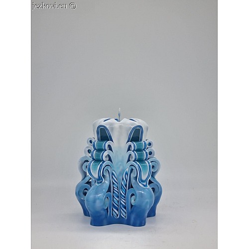 Ručně vyřezávaná svíčka 10 cm