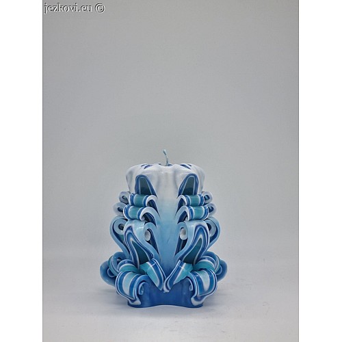 Ručně vyřezávaná svíčka 10 cm