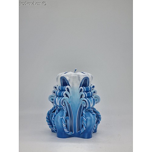 Ručně vyřezávaná svíčka 10 cm